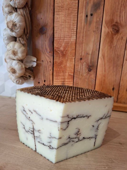 Brebis truffé 3 mois 35€ le kg ( 1kg2 )