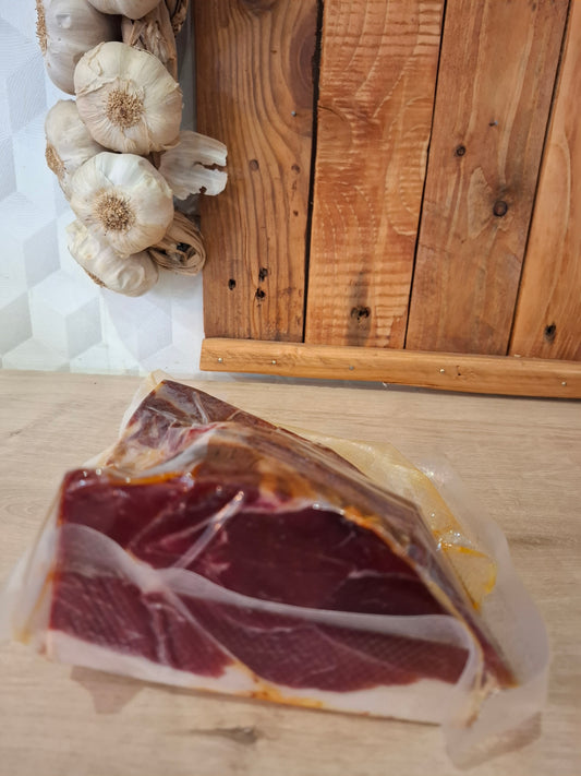 Jambon KINTOA 24 mois 180€ le kg ( 738g )