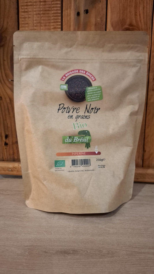 Poivre noir en grains bio du Brésil
