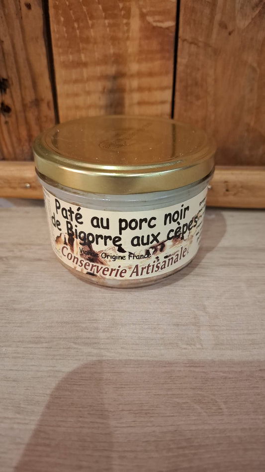 Pâté au porc noir de bigorre aux cèpes